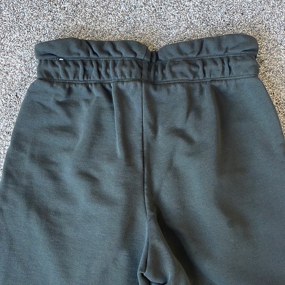Women’s Nike High-Waisted Fleece Sweatpants - Picture 6 of 7